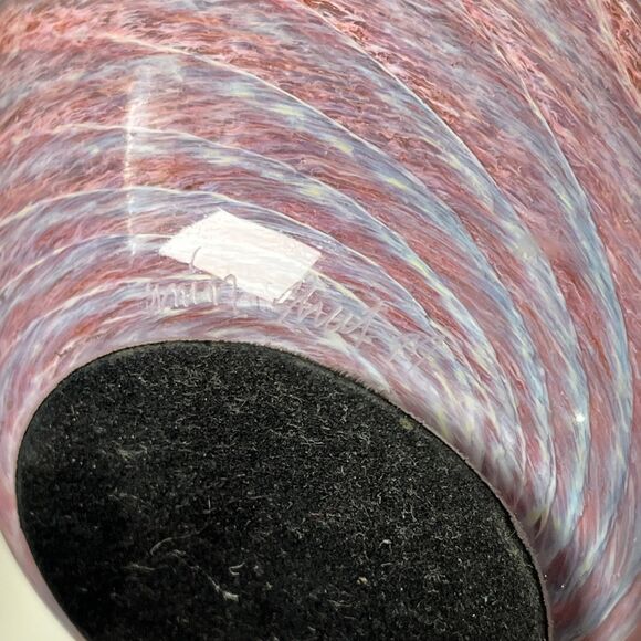 Vintage 1987 Union Street Studio Art Glass Vase Pink Blue Swirl 7” Signed - Picture 6 of 6